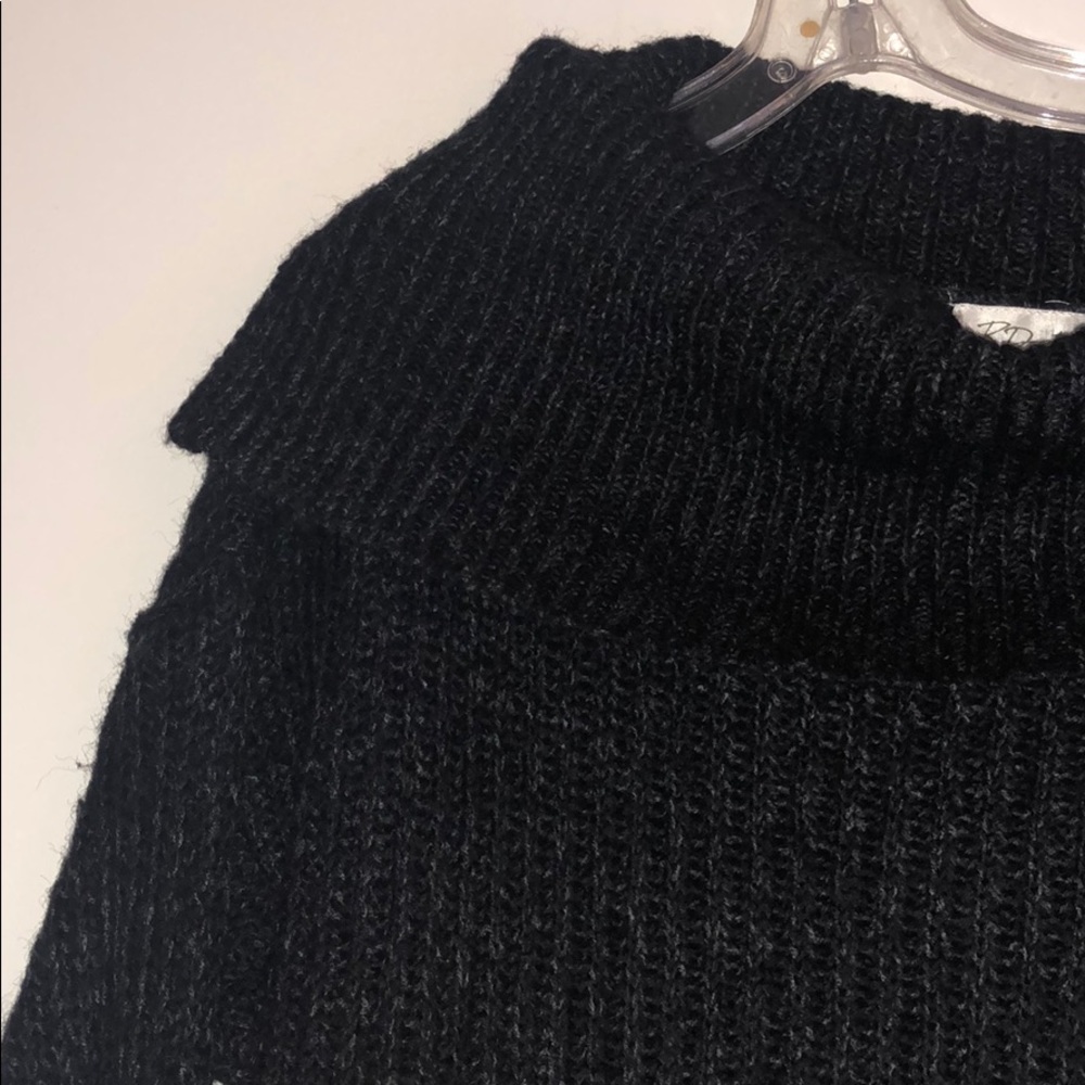Sweater - Picture 2 of 4